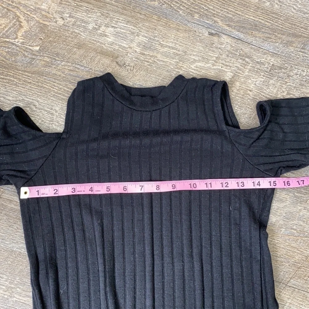 Pink Rose Cold Shoulder Black Medium Top